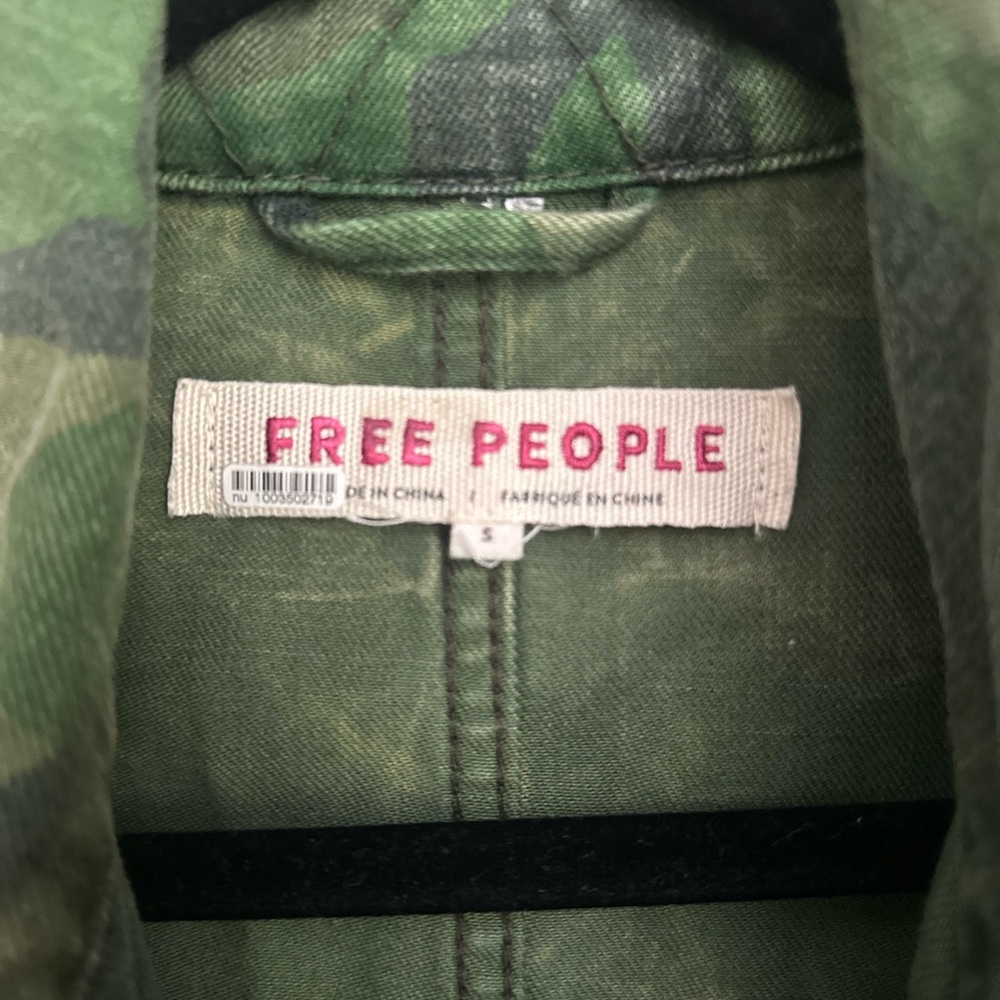 Free People Seize The Day Green Camo Print Utility Jacket - Picture 4 of 7